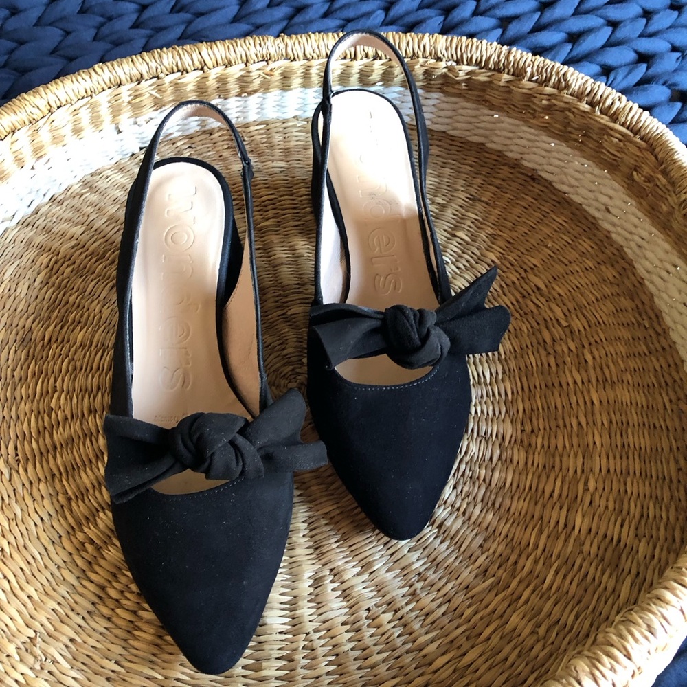 Almost New Wonders Sling Back Dress Shoes